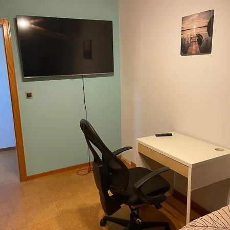 Apartment Grosse Haus Fuer Bis Zum 13 Leute Trier